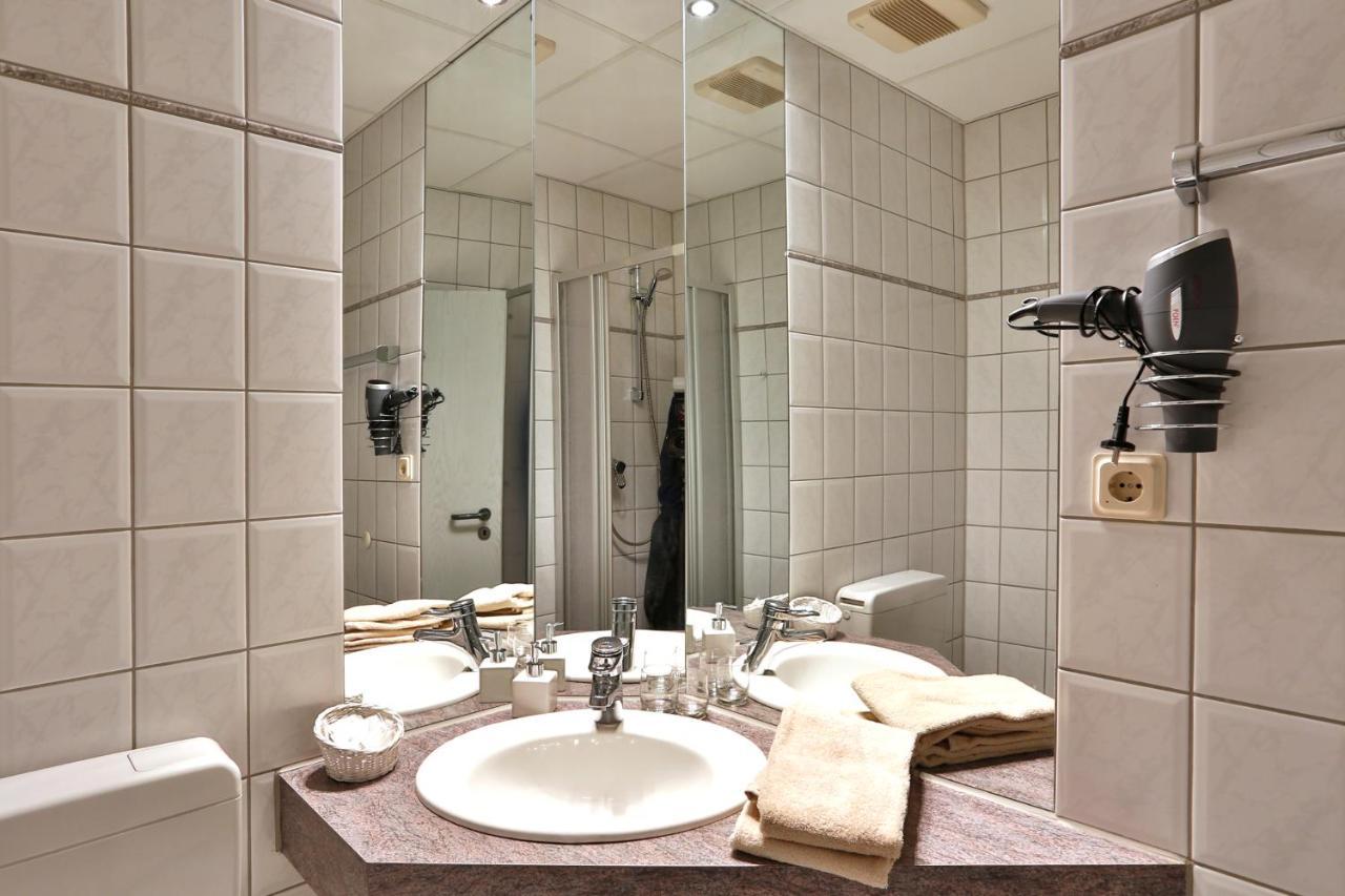 Hotel Stadt Kamen Ngoại thất bức ảnh