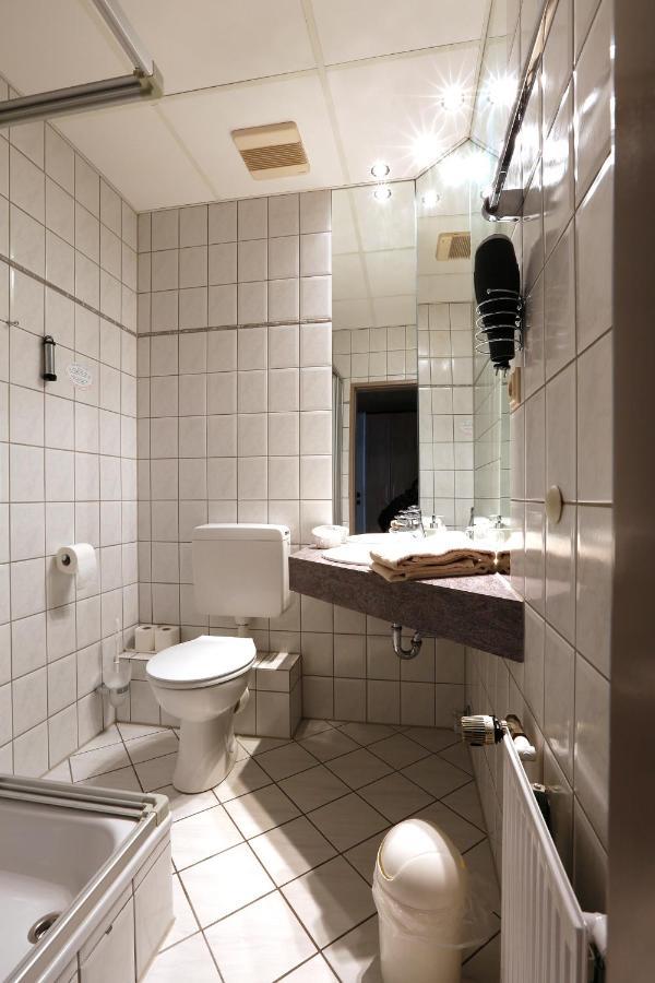 Hotel Stadt Kamen Ngoại thất bức ảnh