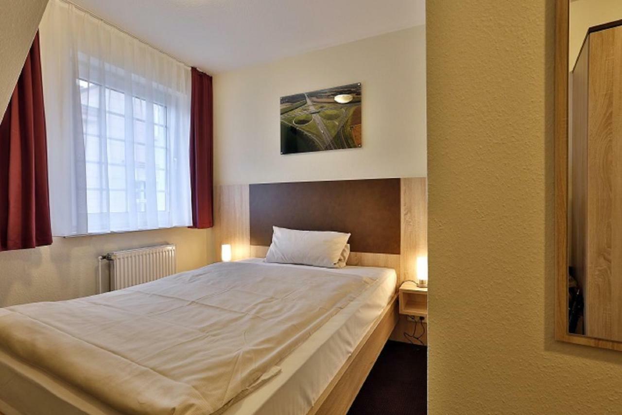 Hotel Stadt Kamen Ngoại thất bức ảnh